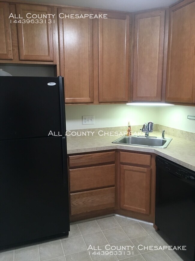 Building Photo - Hickory Hills Condominium for Rent