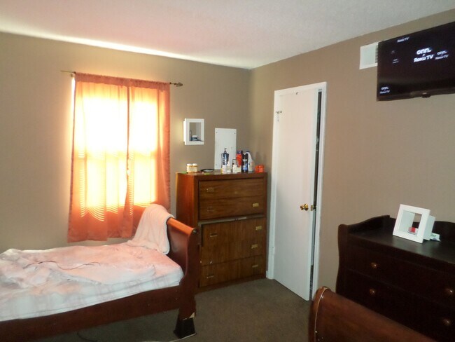 Foto del edificio - 5408 Mauldin Ave