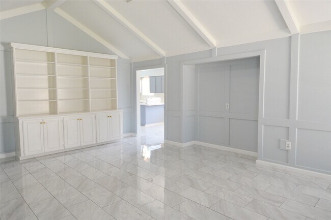 Building Photo - 6707 Las Brisas Dr