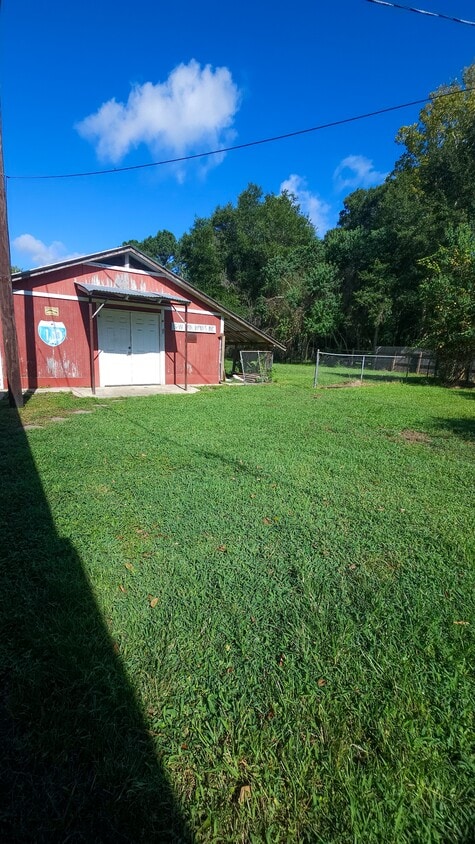Building Photo - 28370 US-96