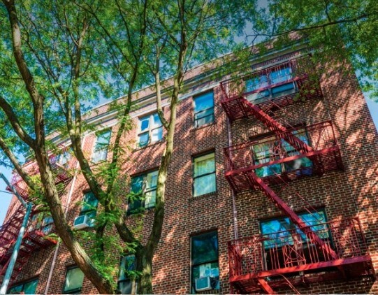 Foto del edificio - 26 Fort Charles Pl