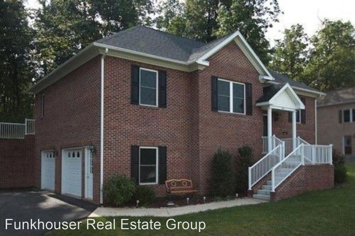 Foto principal - 3 br, 3 bath House - 920 Confederacy