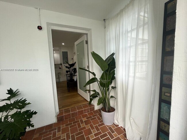 Foto del edificio - 1091 NW 59th St