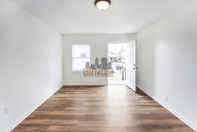 Photo - 3750 Hillside Ave House