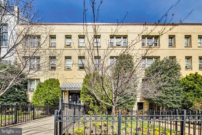 Foto del edificio - 1441 Euclid St NW