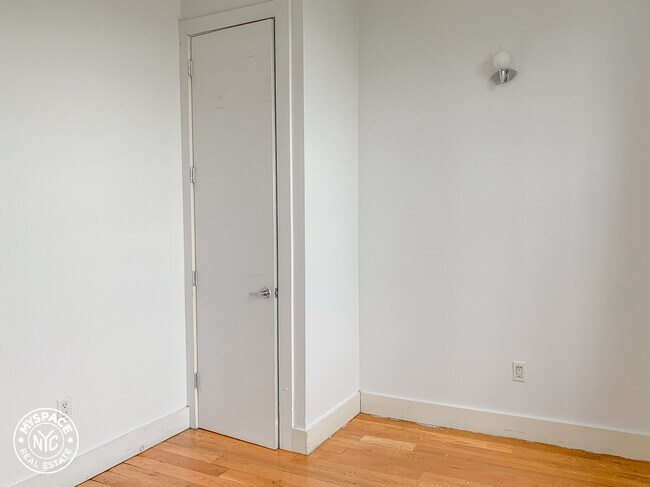 Foto del edificio - 231 Jefferson St