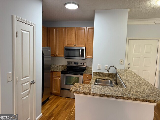 Foto del edificio - 10 Perimeter Summit Blvd