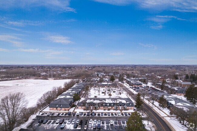Foto aérea - 830 Westmoreland Dr
