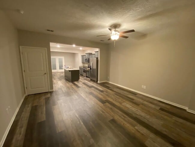 Building Photo - 747 Bradburn Village Way