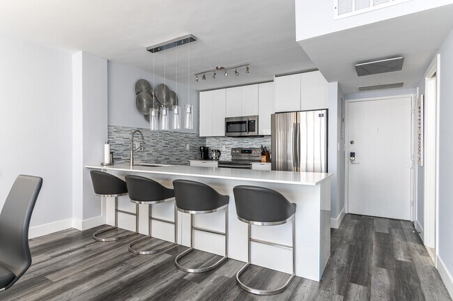 Foto del edificio - 3725 S Ocean Dr