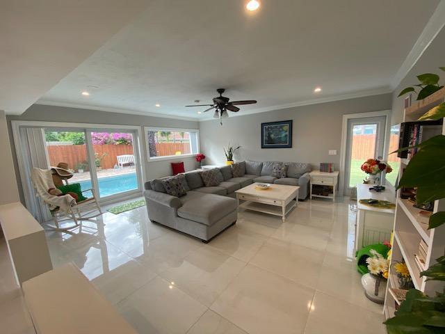 Foto del edificio - 6601 Lake Clarke Dr