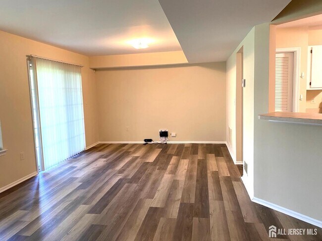 Foto del edificio - 420 Plymouth Rd