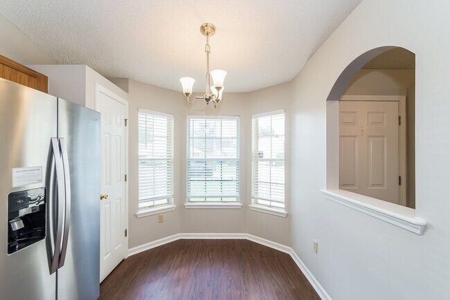 Foto del edificio - 3268 Avalon Dr