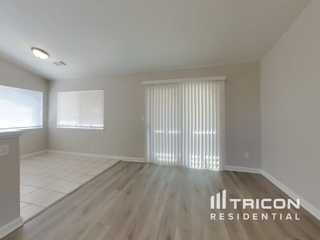 Foto del edificio - 933 Stonegate Cir