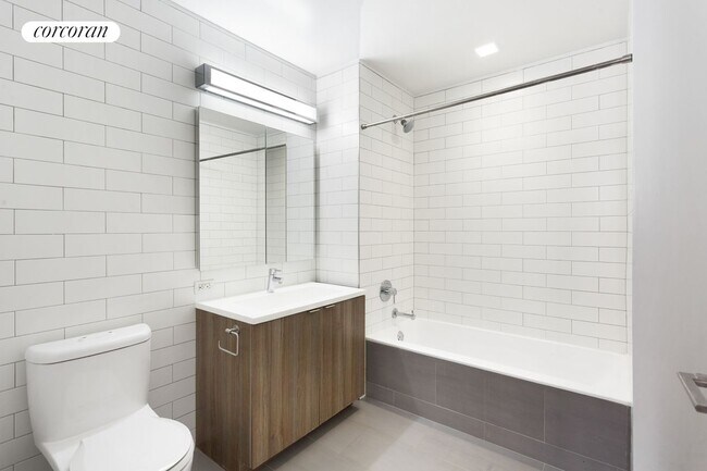 Foto del edificio - 23 W 116th St