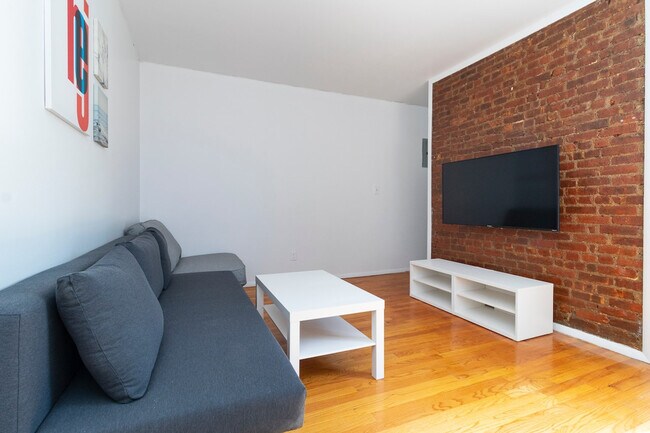 Foto del edificio - 1789 1st Ave