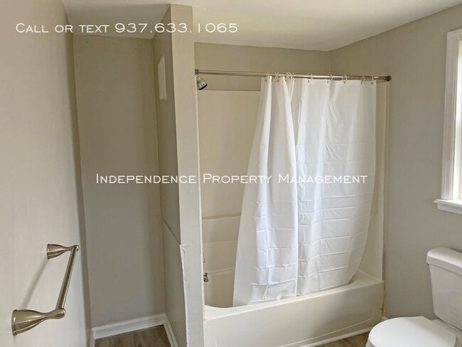 Building Photo - Newly Renovated 3 Bed/1 Bath in Franklin!