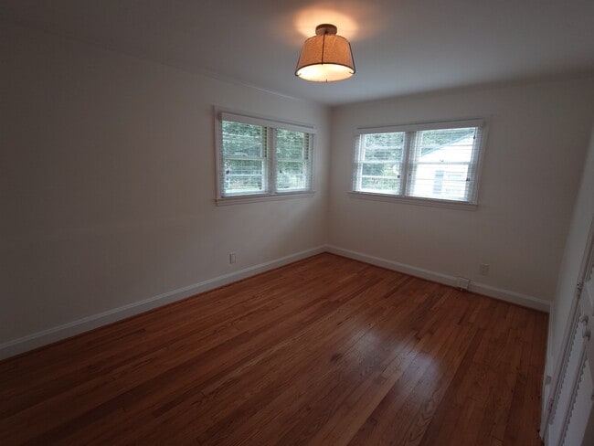 Photo - 60 Glenwood St House