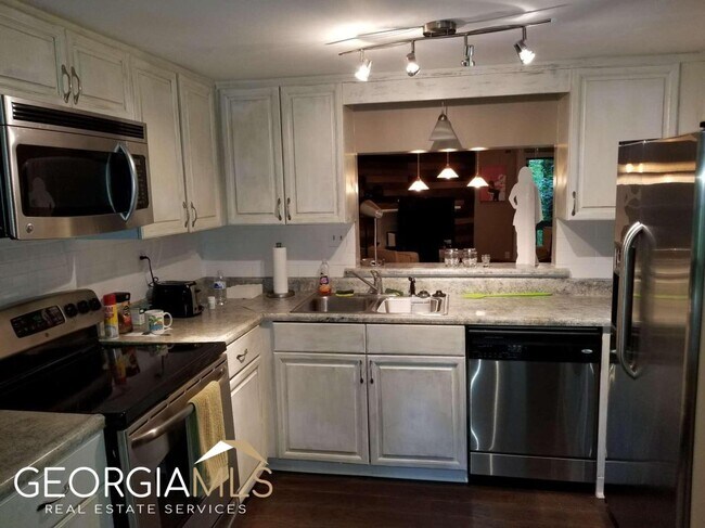 Building Photo - 3043 Steeplechase Dr