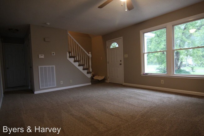 Building Photo - 4 br, 2 bath House - 300 Buckeye Lane