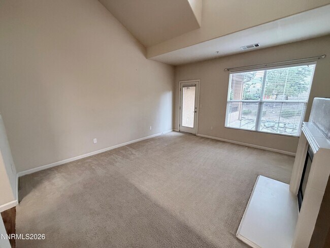 Foto del edificio - 17000 Wedge Pkwy