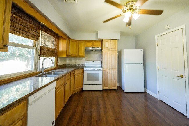 Foto del edificio - 429 N Governor Printz Blvd