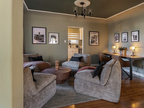 Captura25 - 1442 S Burnside Ave