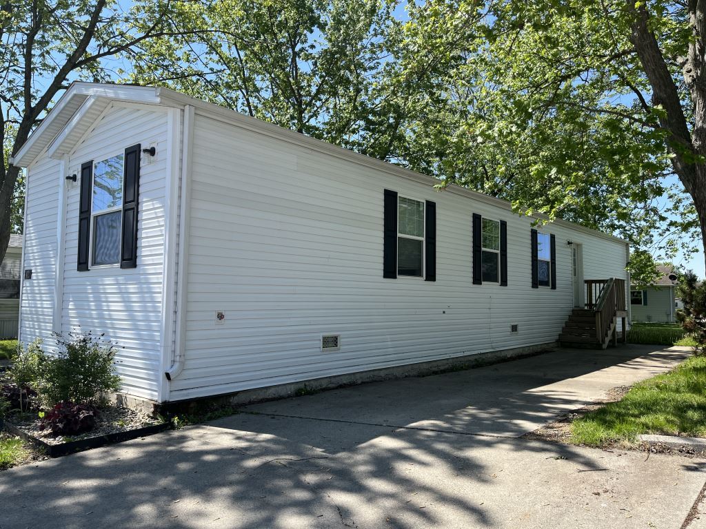 Foto del edificio - 42 Meadowlark Ln