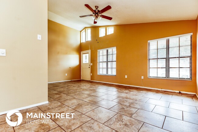 Foto del edificio - 7737 Turnbridge Dr