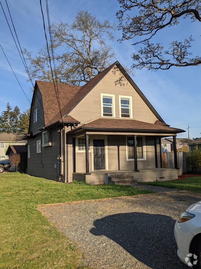 Building Photo - 7826 Burgess St W