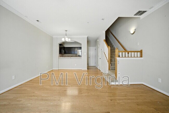 Foto del edificio - 8263 Captains Way