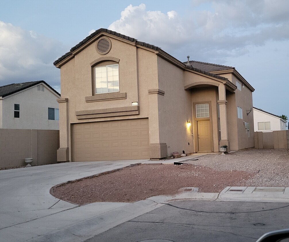 Primary Photo - 4234 Desert Heart Ct
