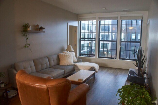 Foto del edificio - 2700 Remington Ave