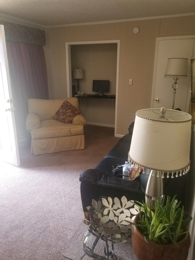 Foto del edificio - 112 Live Oak Dr