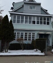 Building Photo - 440 Howard Ave