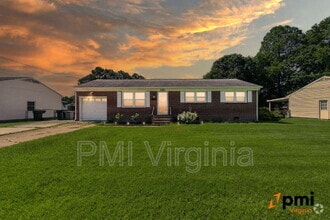 Building Photo - 813 Weymouth Terrace