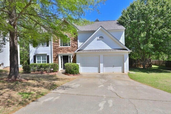 Building Photo - 2820 Northcliff Dr