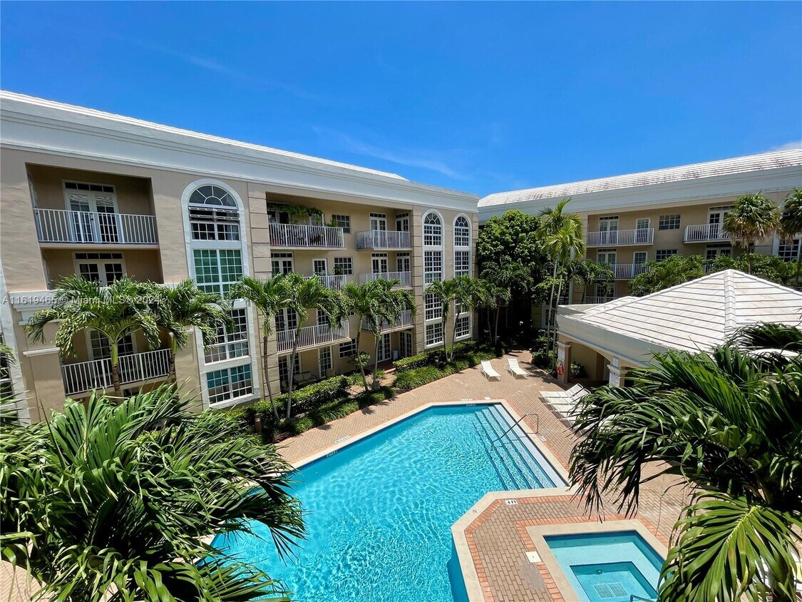 Foto principal - 1280 S Alhambra Cir