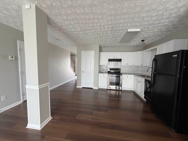 Cocina - 631 Georgetown Ct