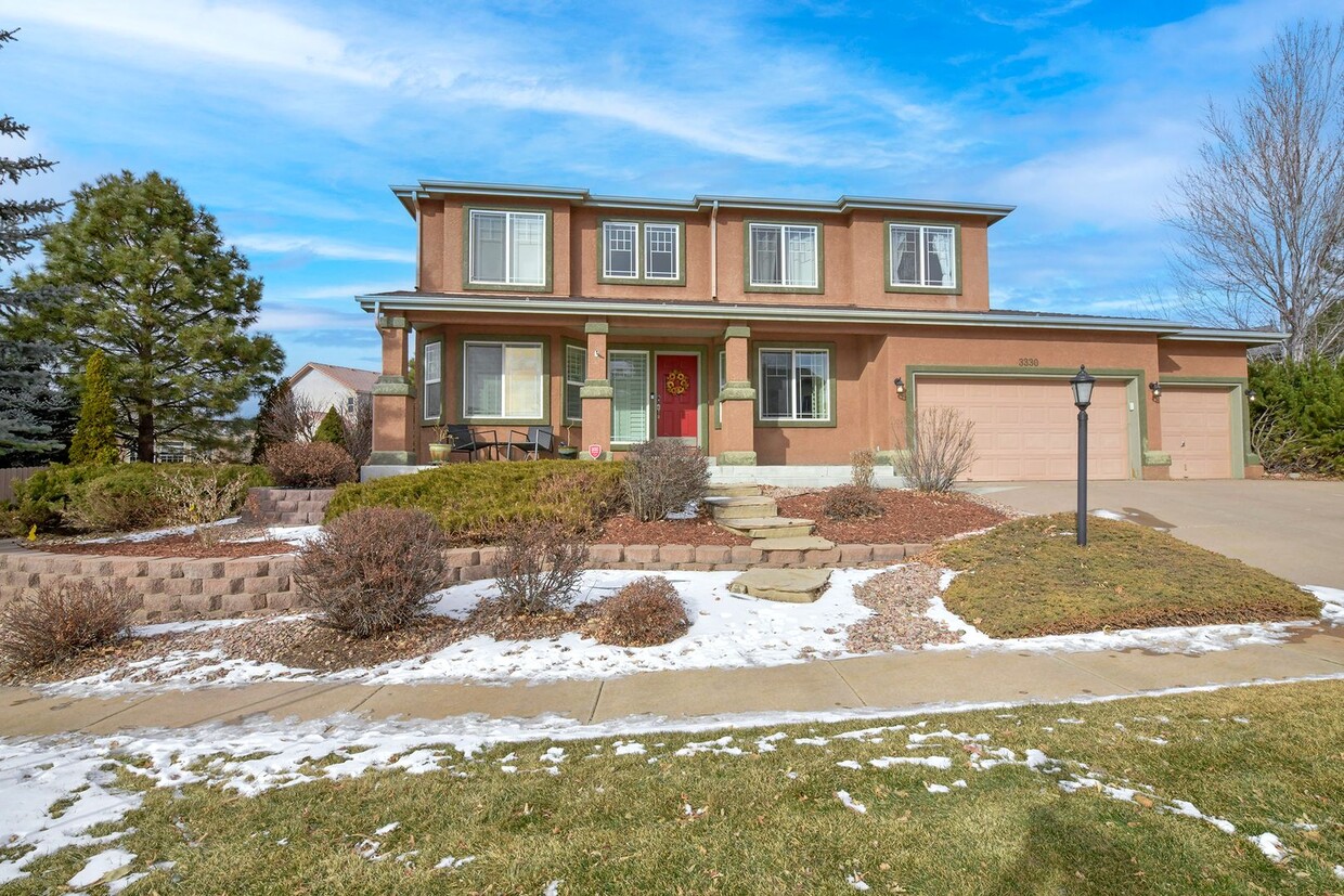 Foto principal - Spacious 2-Story with Mountain Views Schoo...