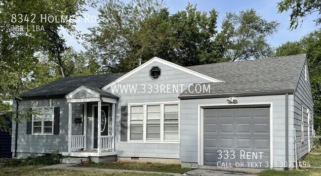 Foto del edificio - 8342 Holmes Rd