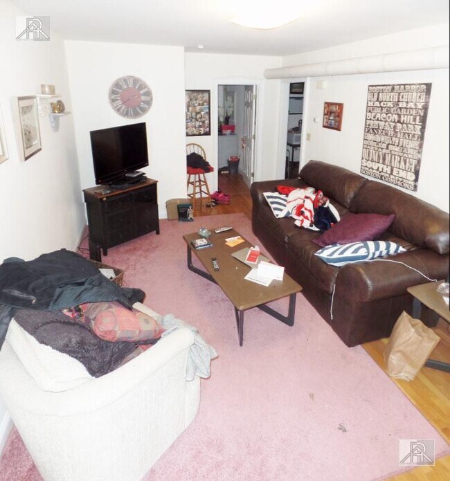 Foto del edificio - 25 Glenville Ave