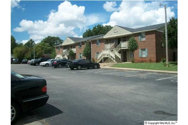 Building Photo - West Ridge Apartments