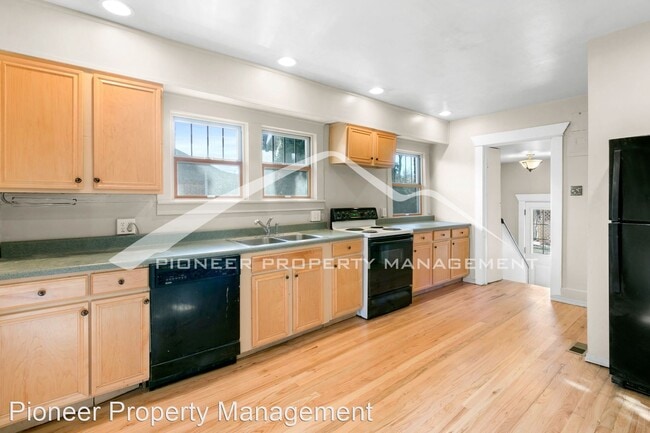 Building Photo - 2 br, 2 bath House - 2625 Lowell Blvd