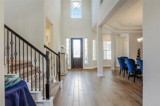Building Photo - 1815 Carriage Oaks Ln
