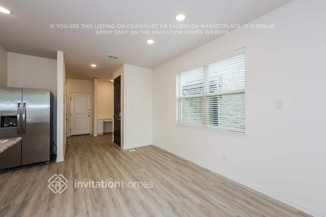 Building Photo - 6420 Blue Trl