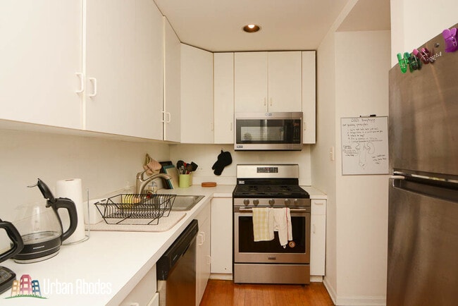 Building Photo - 611 W Arlington Pl