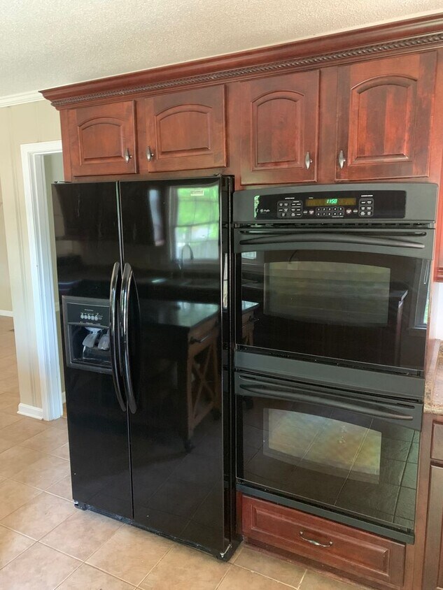 Photo - 1991 Idlewood Drive - 3 bedroom 2 Bath house for rent