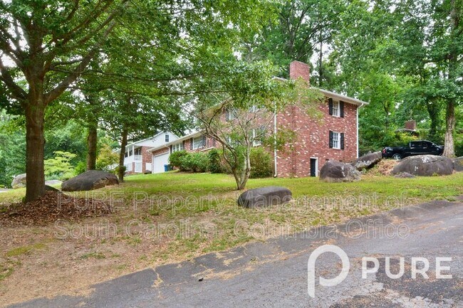 Building Photo - 1537 Sewanee Dr