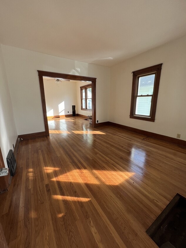 Photo - 1829 S Rundle Ave (Lansing, MI)